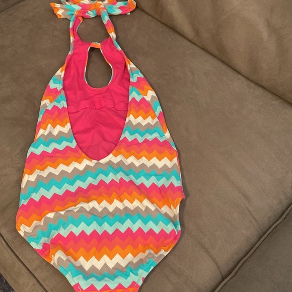One piece bathing suit. NWOT colorful ! - Picture 4 of 7